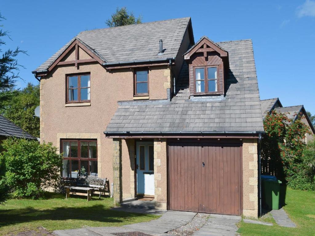 Birchlands Villa Авимор Екстериор снимка